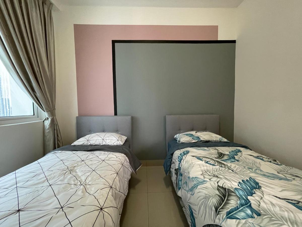 Delight Homestay Twin Galaxy Johor Bahru Exterior foto